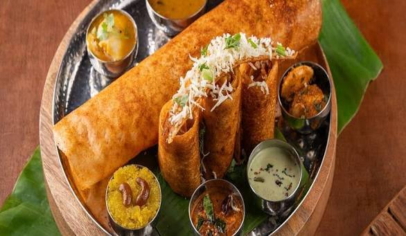 Pizza Cheese Roast Dosa